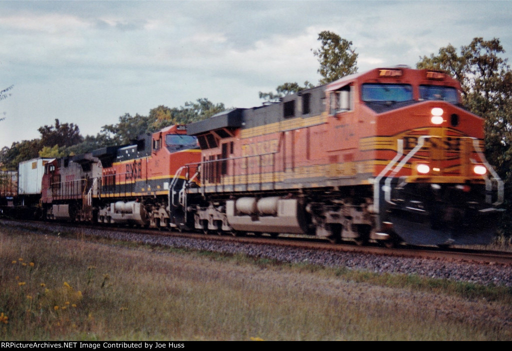 BNSF 7704 West